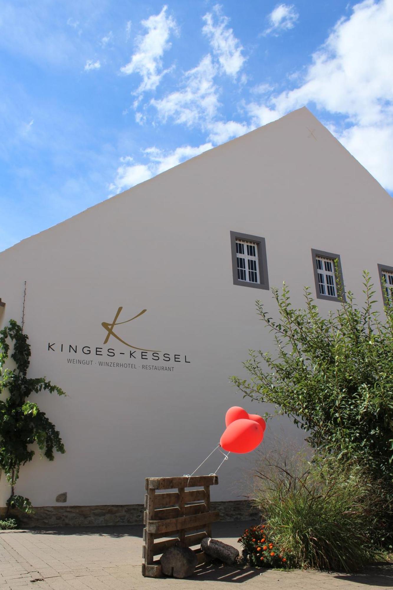 Winzerhotel Kinges-Kessel Morstadt Esterno foto